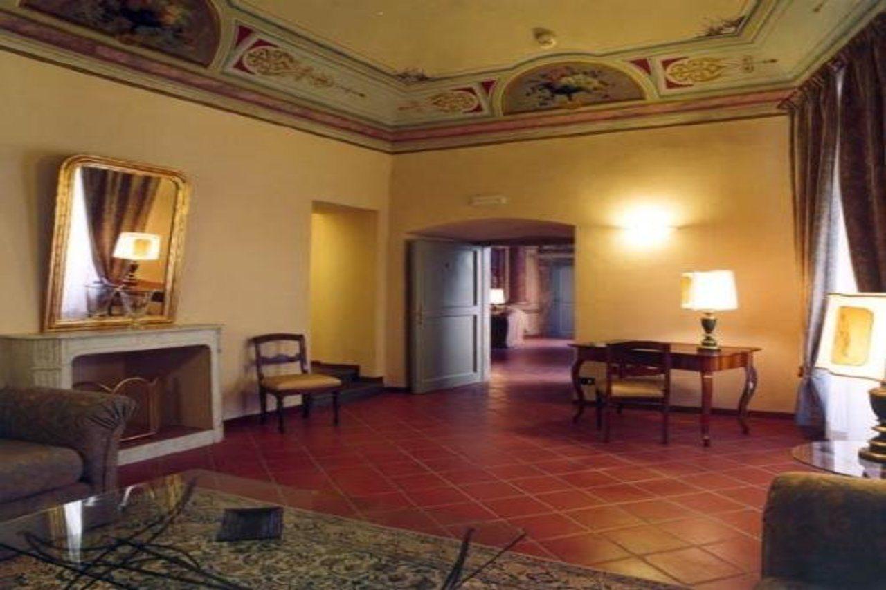 ספלו Hotel Palazzo Bocci מראה חיצוני תמונה